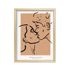 Beso Terracota – cuadro decorativo con marco dorado | Studio MagArt