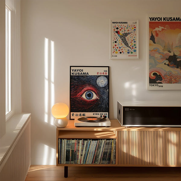 Eyes on us Yayoi Kusama cuadro decorativo para sala moderna | arte para hogar | Studio MagArt