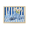 Floreros sobre Mantel Azul – cuadro decorativo con marco dorado | Studio MagArt