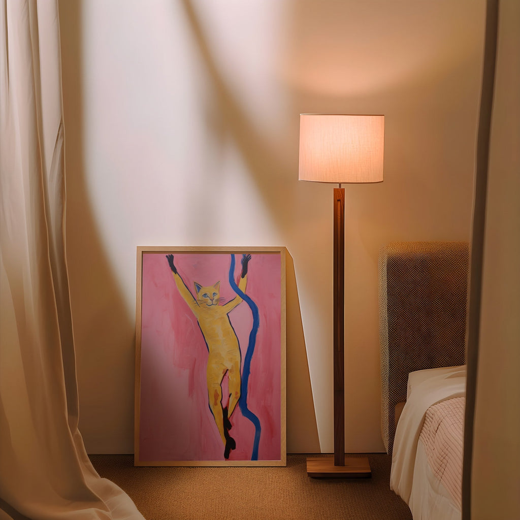 Gato Dorado sobre Rosa cuadro decorativo para sala moderna | arte para hogar | Studio MagArt