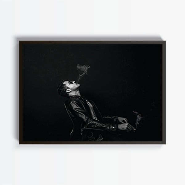 Man Smoking - Studio MagArt